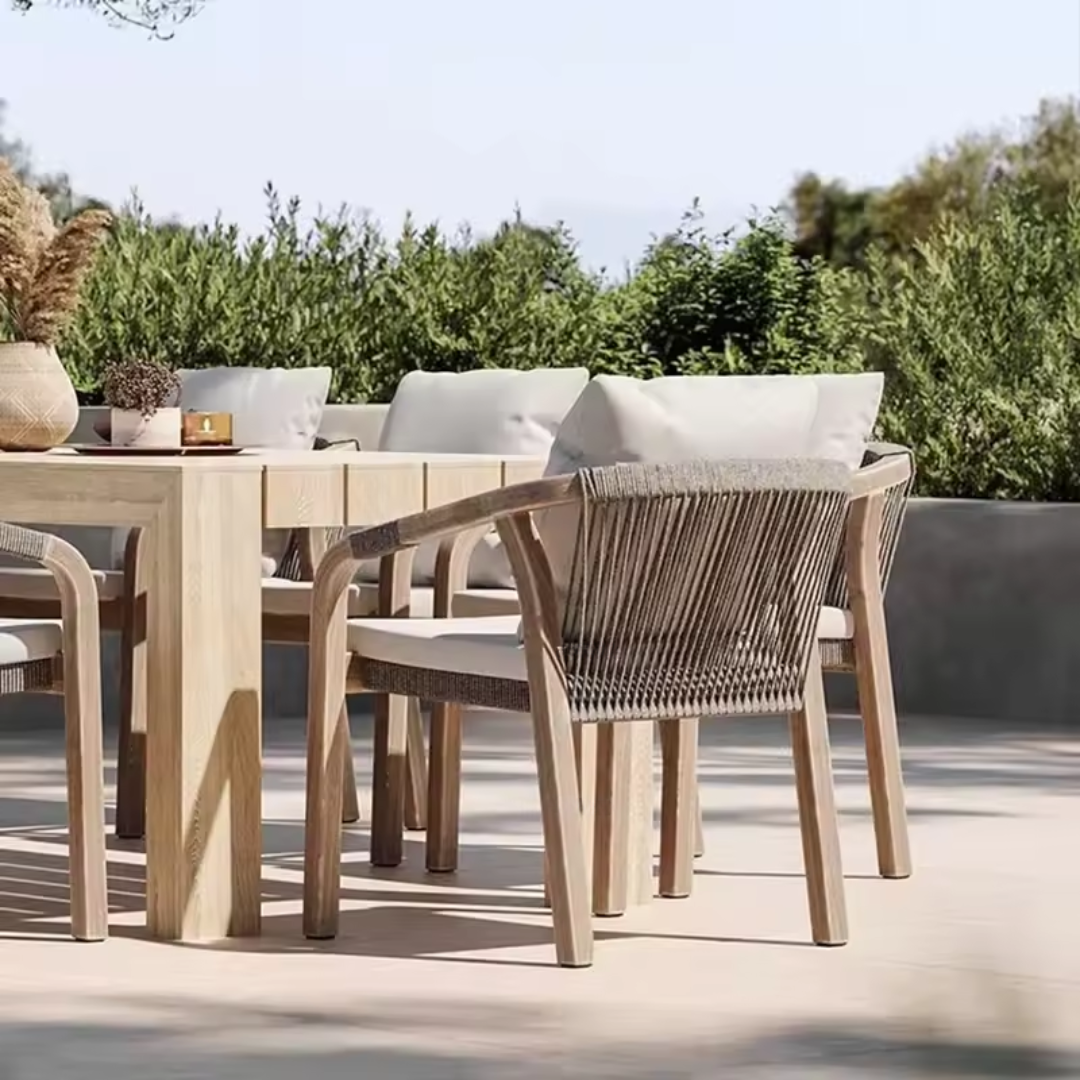 "Natural teak dining furniture Valencia"